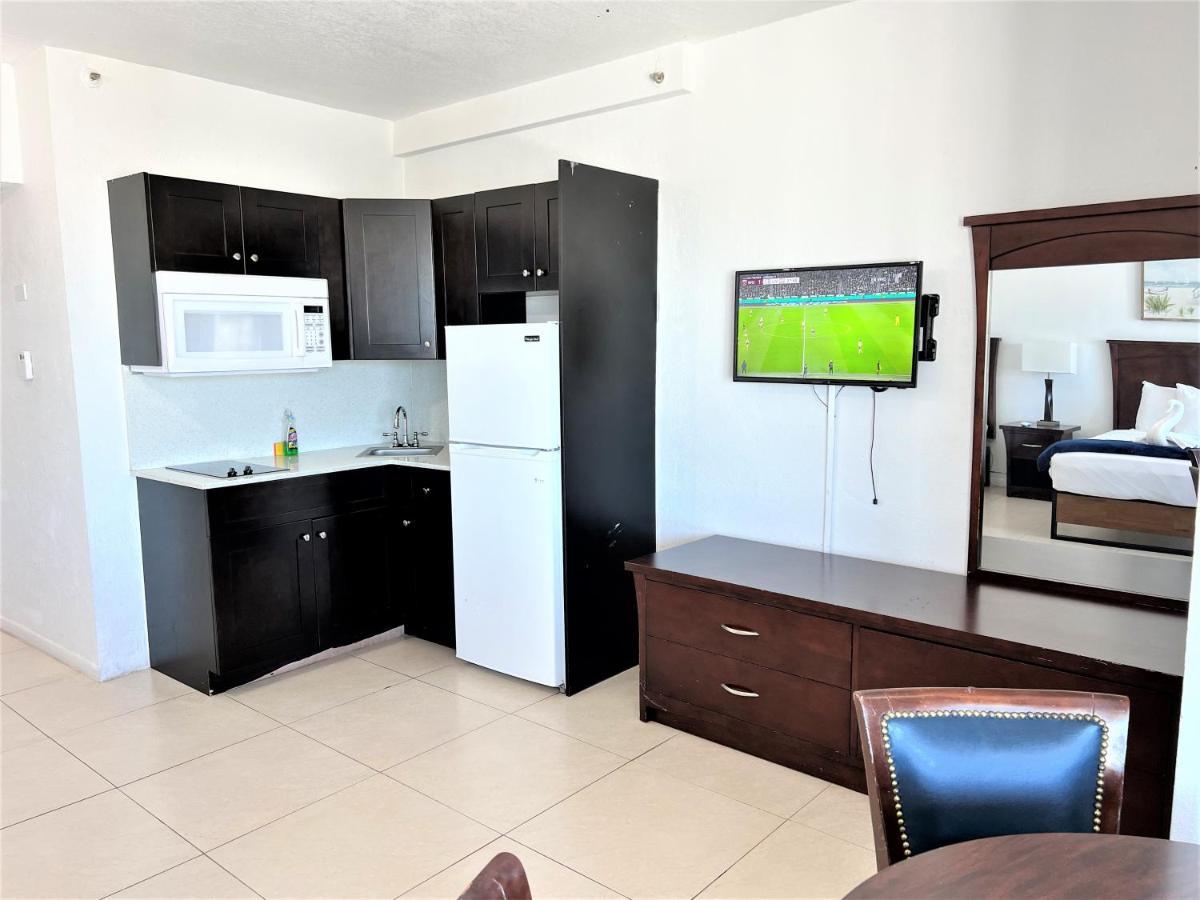 Ocean Front Units At Miami Beach Exterior photo