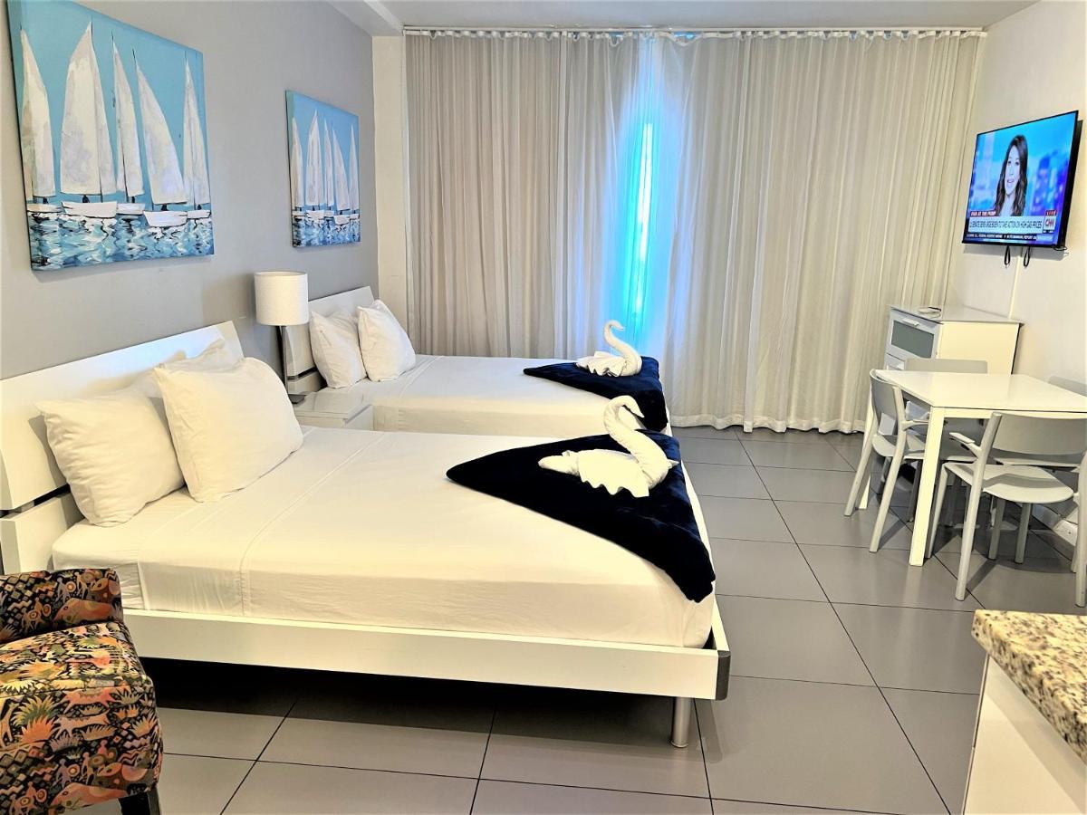 Ocean Front Units At Miami Beach Exterior photo
