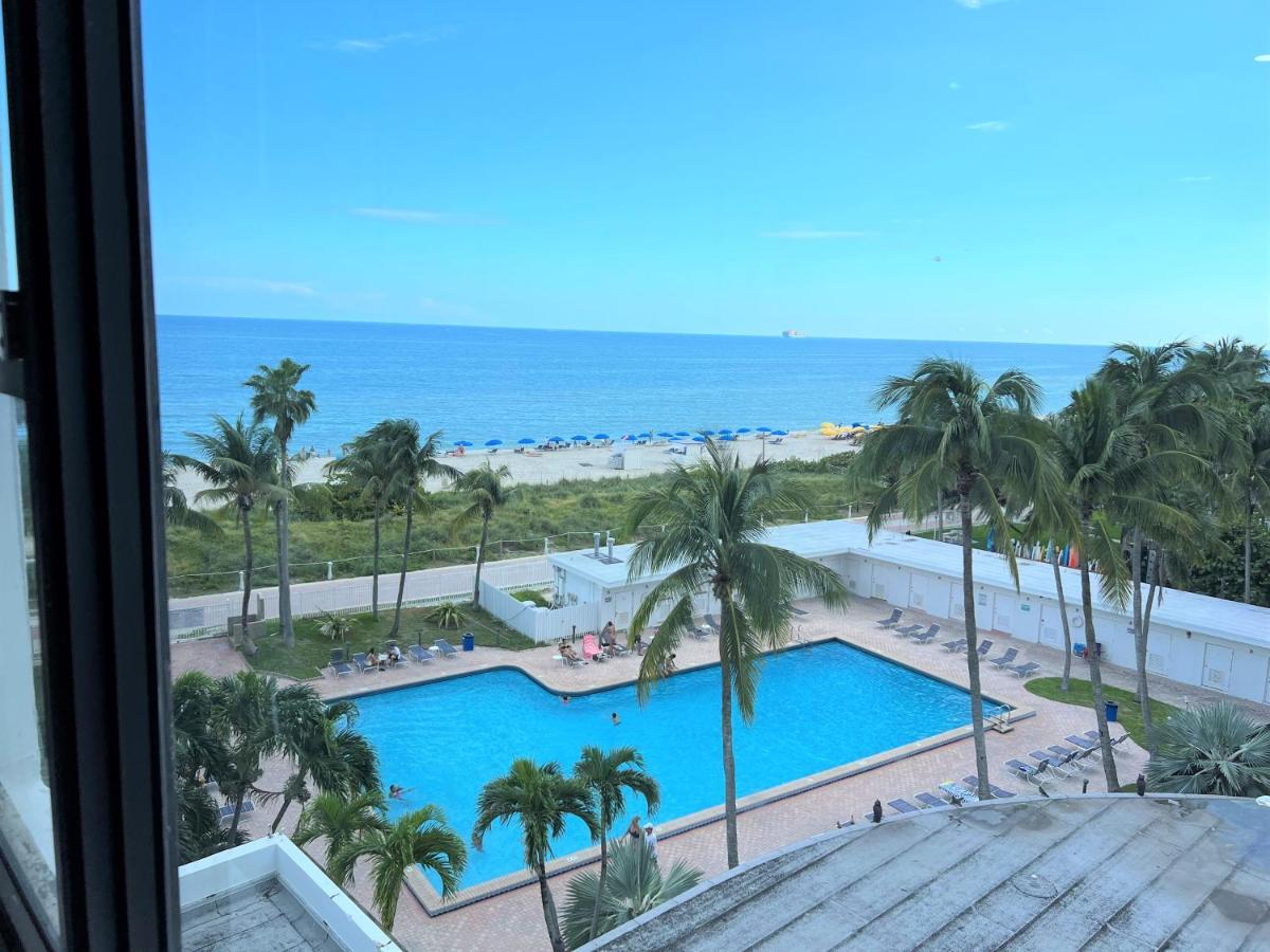 Ocean Front Units At Miami Beach Exterior photo