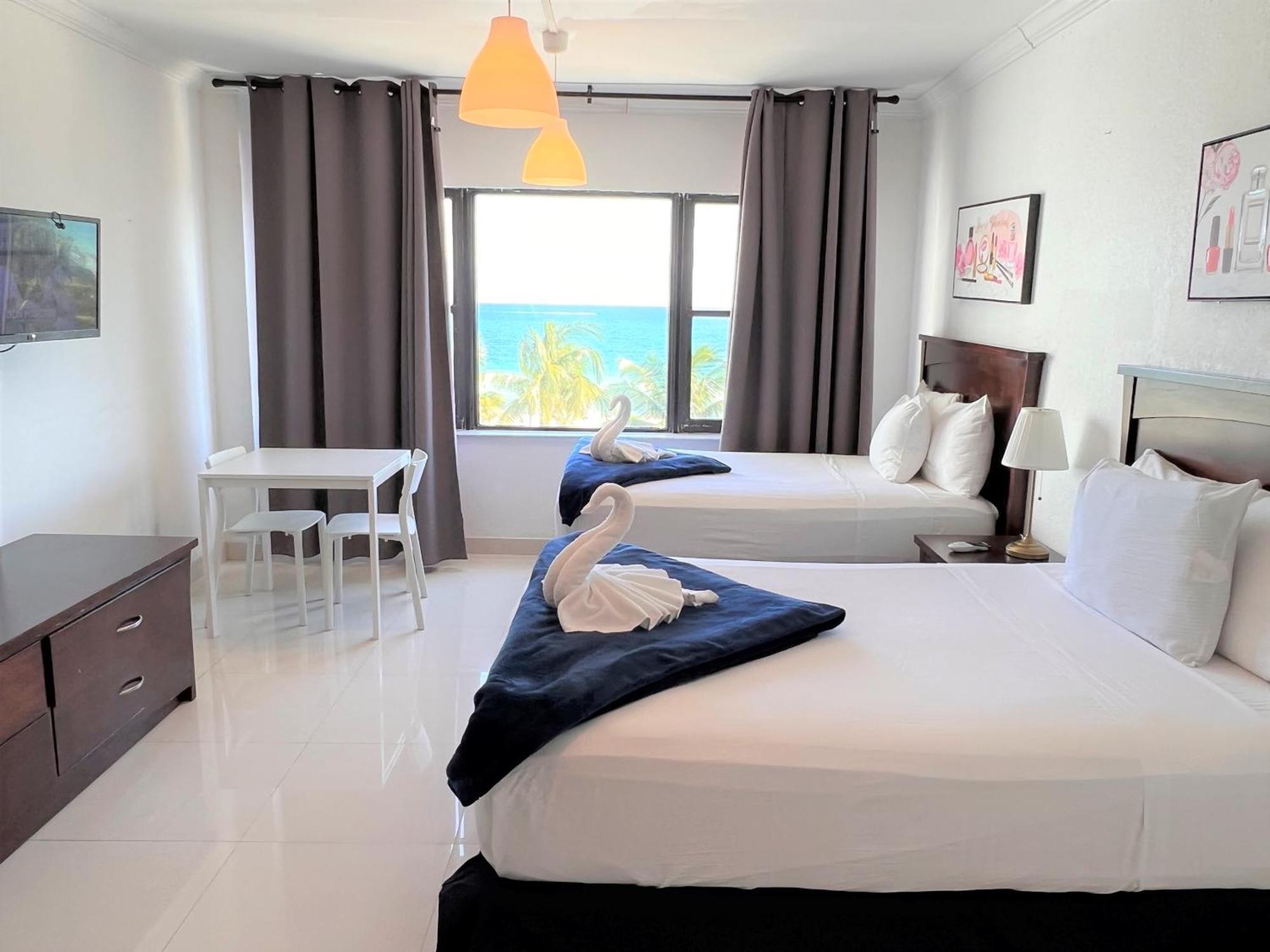 Ocean Front Units At Miami Beach Room photo